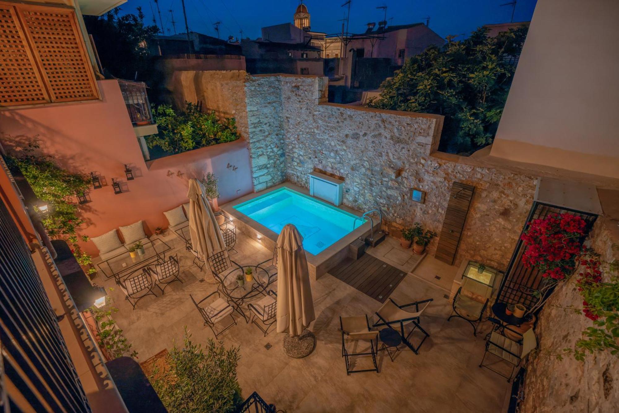 Phaedra Suites (Adults Only) 罗希姆诺 外观 照片